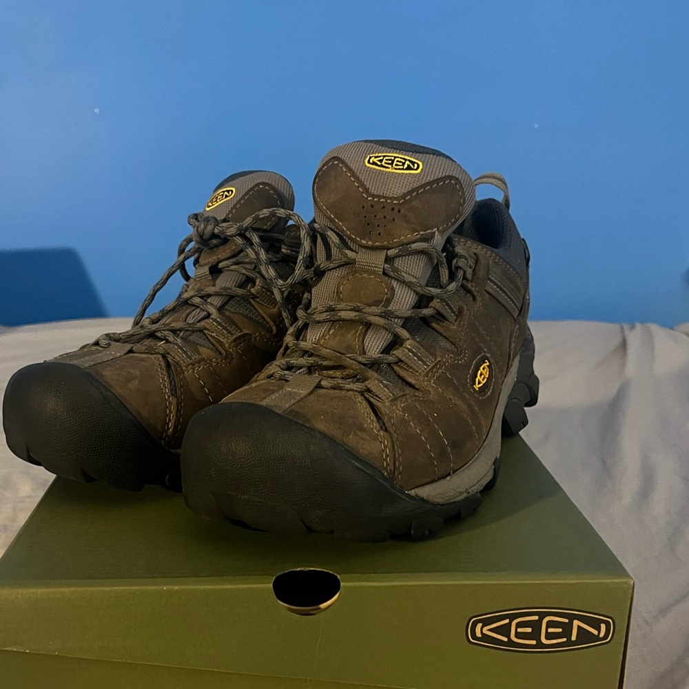 Keen Waterproof hiking/trail shoes